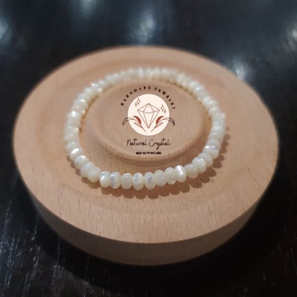 Pearl Shell Crystal Bracelet